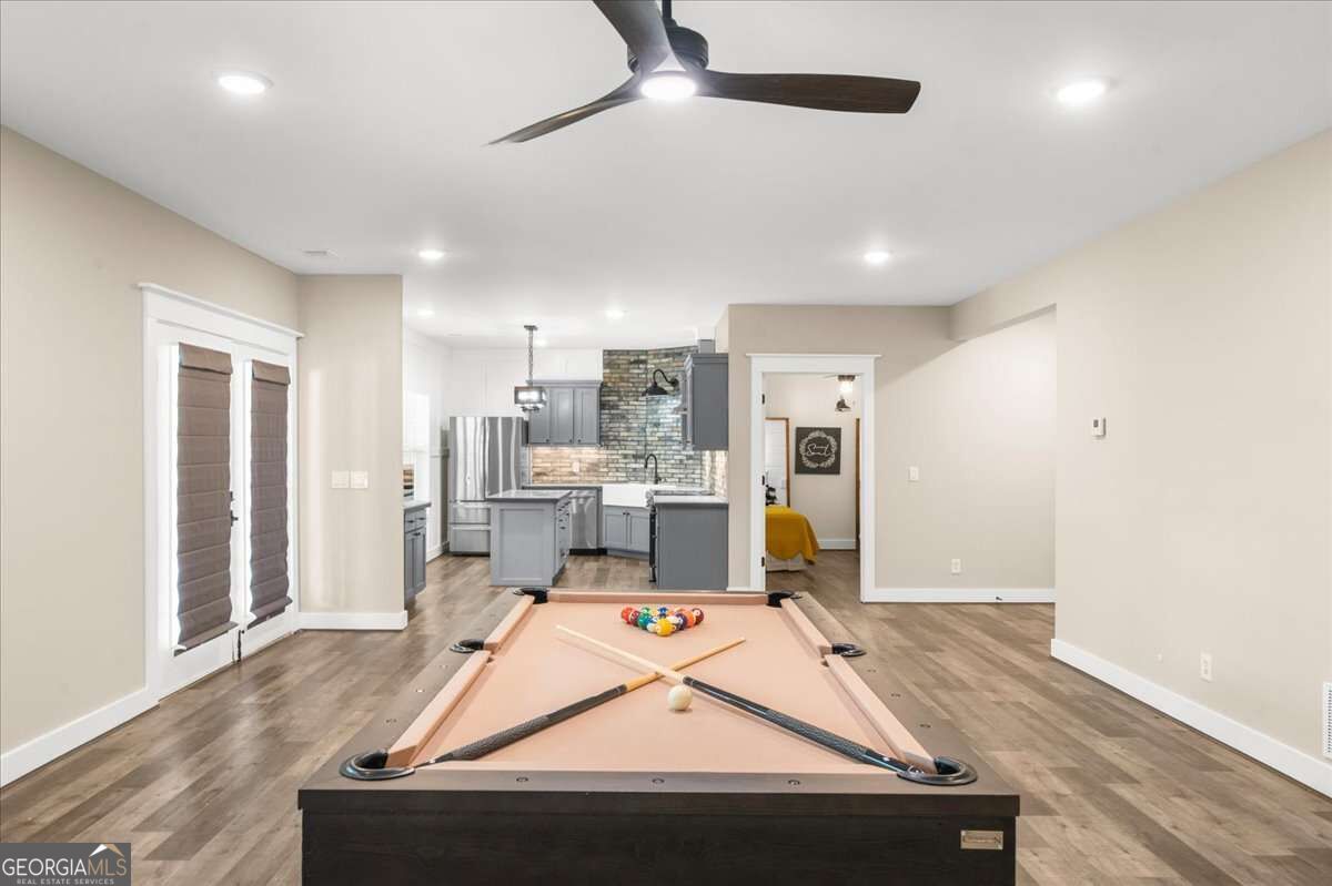 7560 Crestline Drive