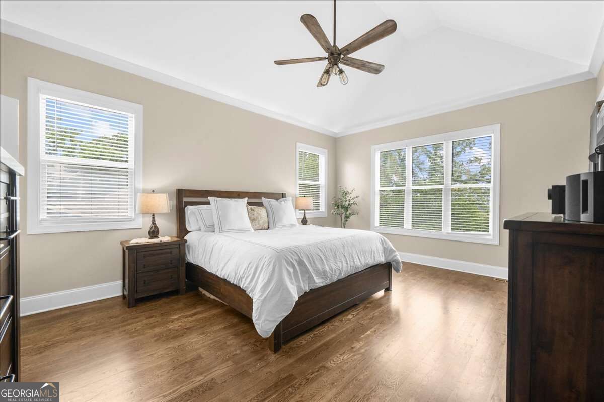 7560 Crestline Drive