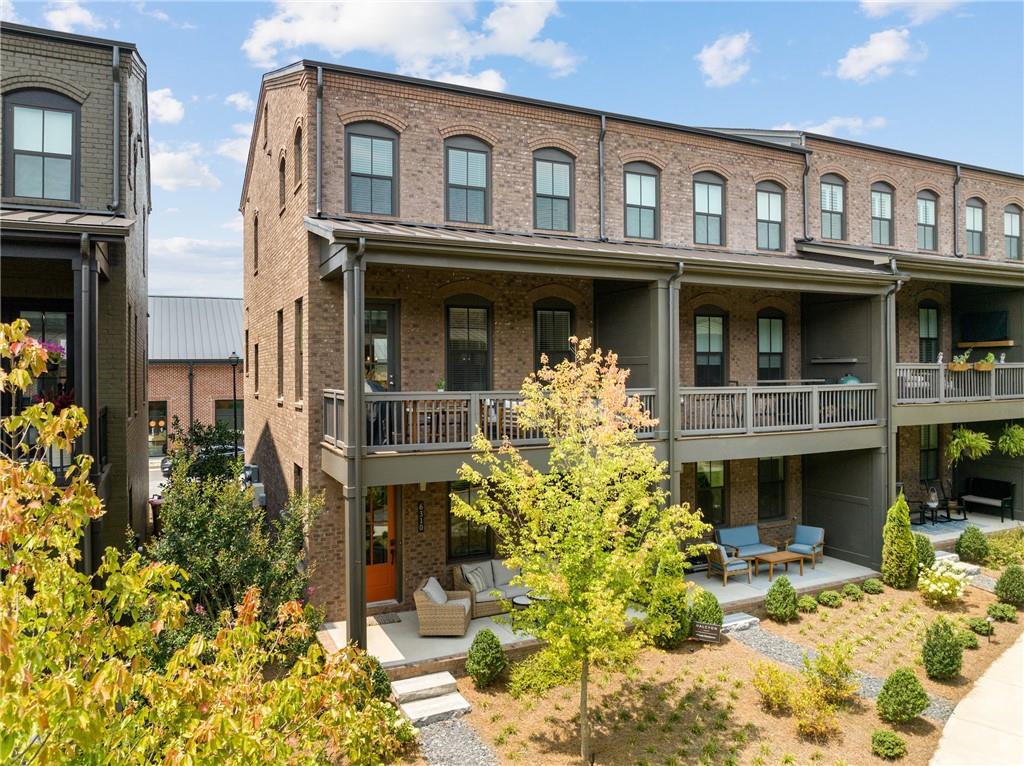 6310 Cortland Walk