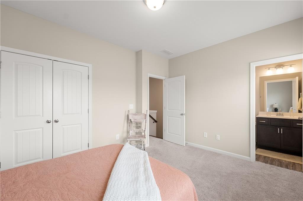 6310 Cortland Walk