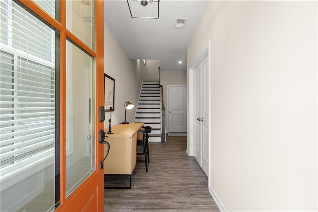 6310 Cortland Walk