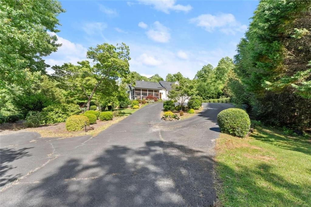 384 Pine Grove Road