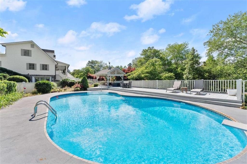 384 Pine Grove Road