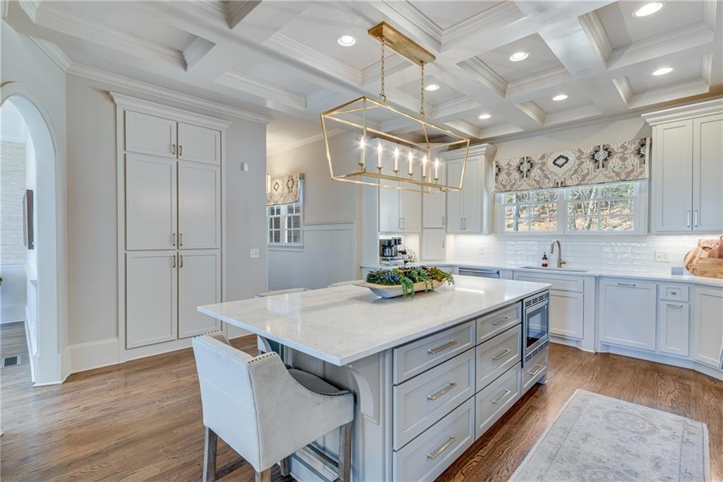 6205 Random Winds Bluff
