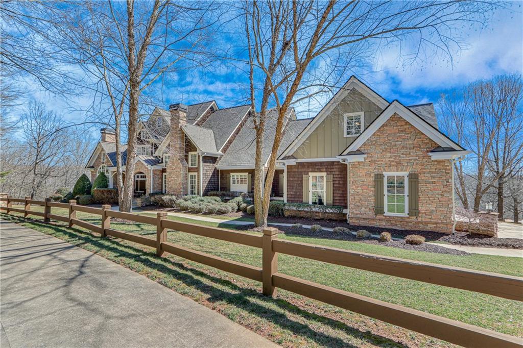 6205 Random Winds Bluff