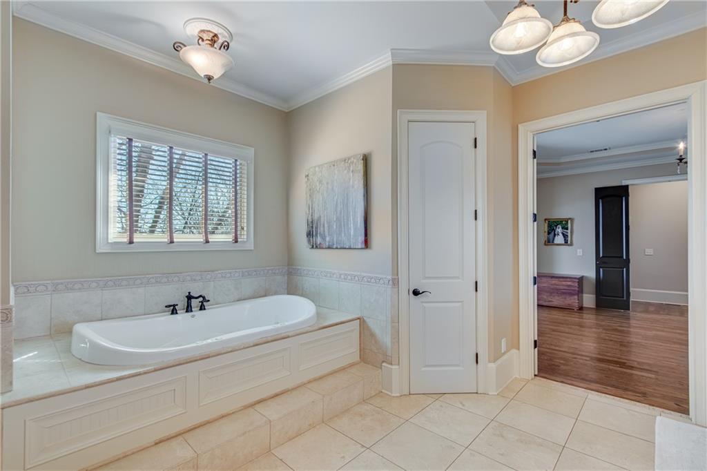 6205 Random Winds Bluff