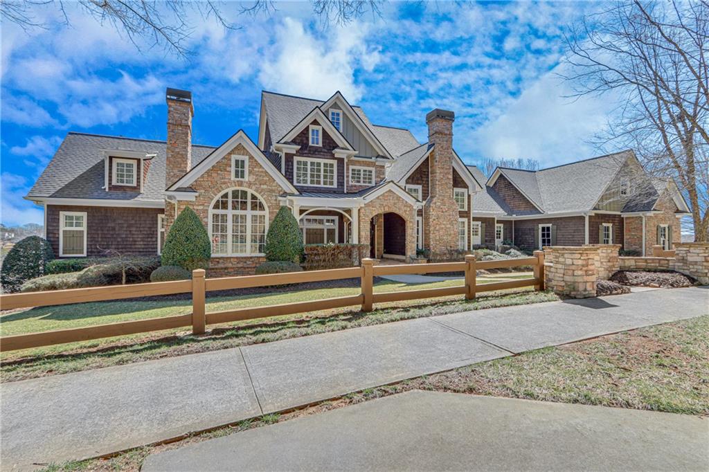 6205 Random Winds Bluff