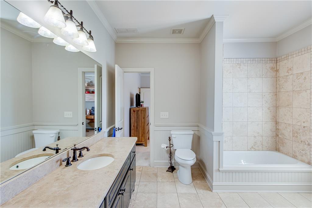 6205 Random Winds Bluff