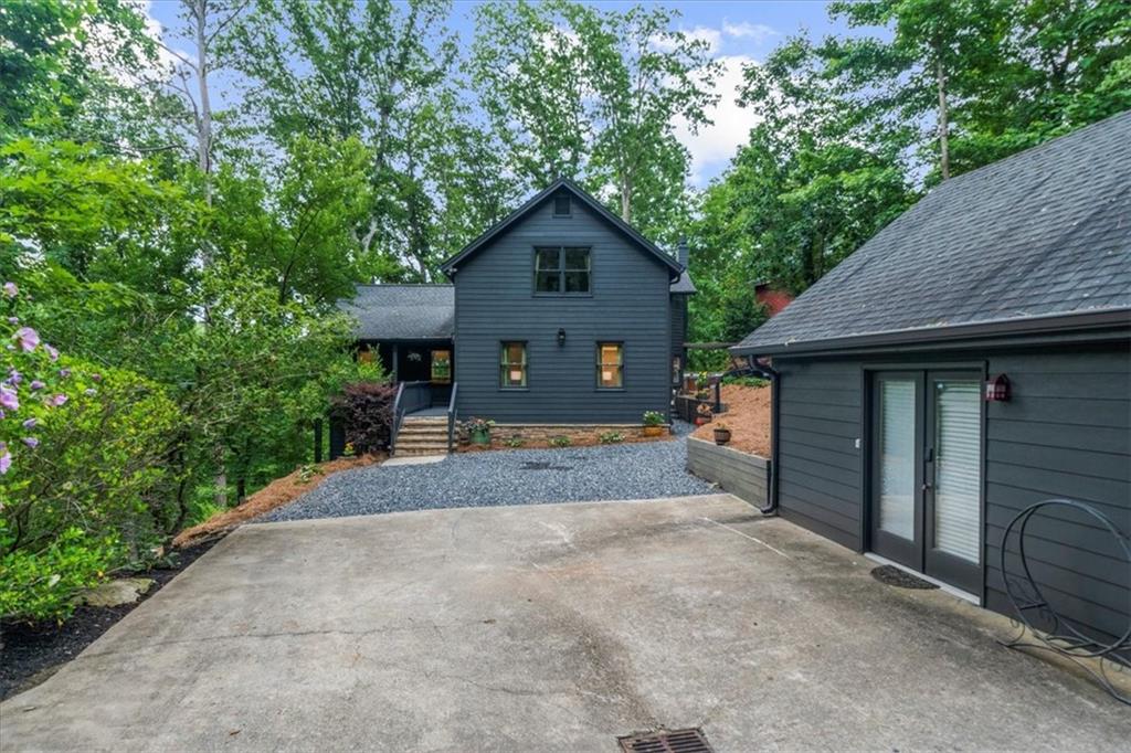 4735 Log Cabin Road