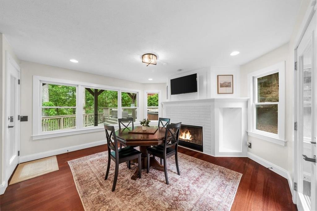 4735 Log Cabin Road