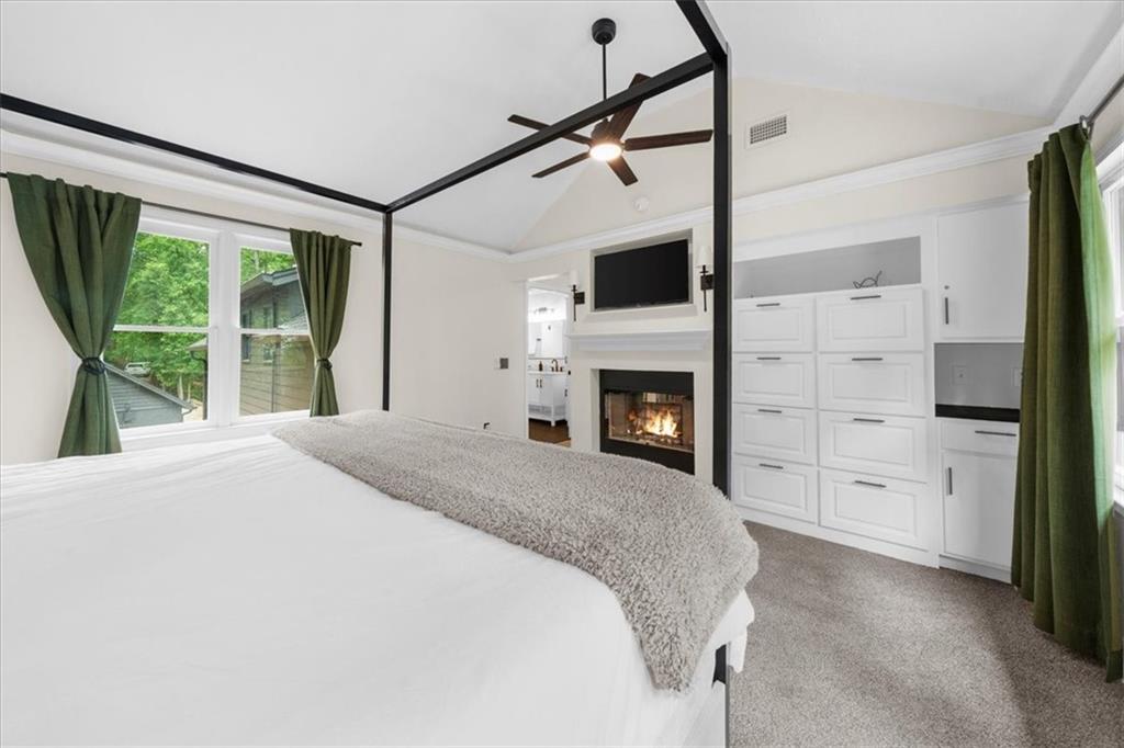 4735 Log Cabin Road