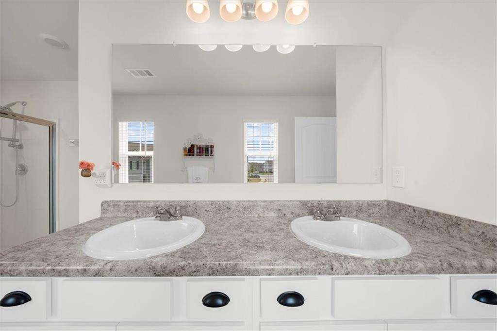 5634 Barberry Avenue