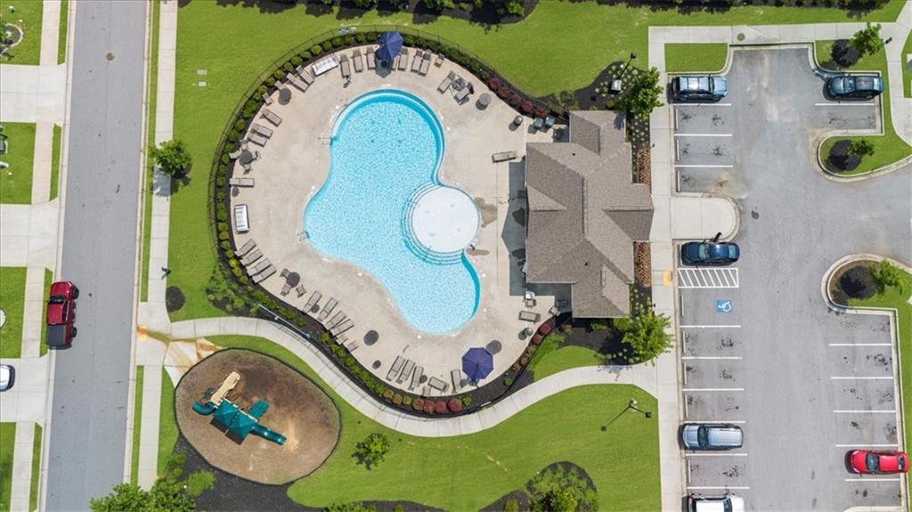 5634 Barberry Avenue