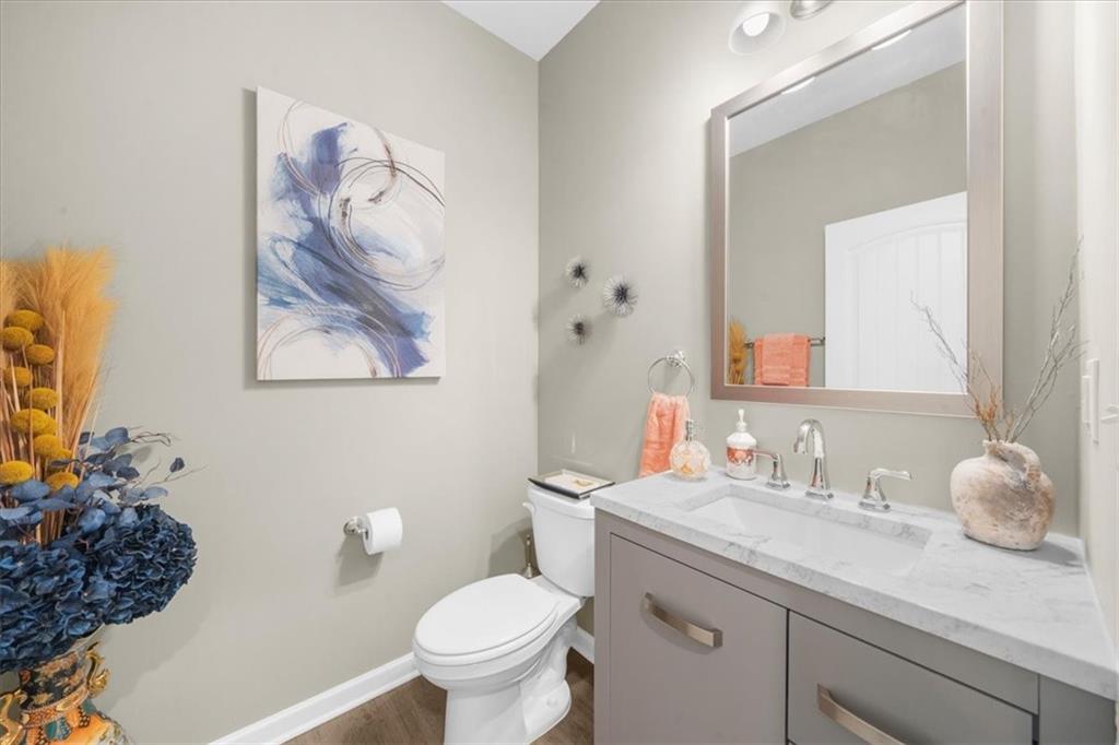 5634 Barberry Avenue