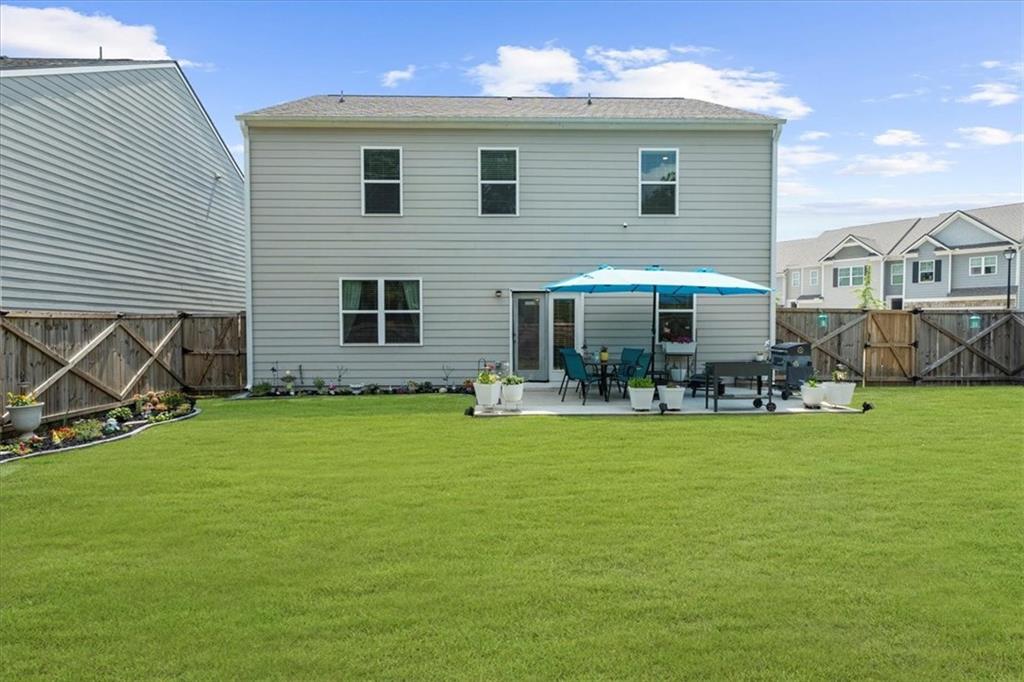 5634 Barberry Avenue