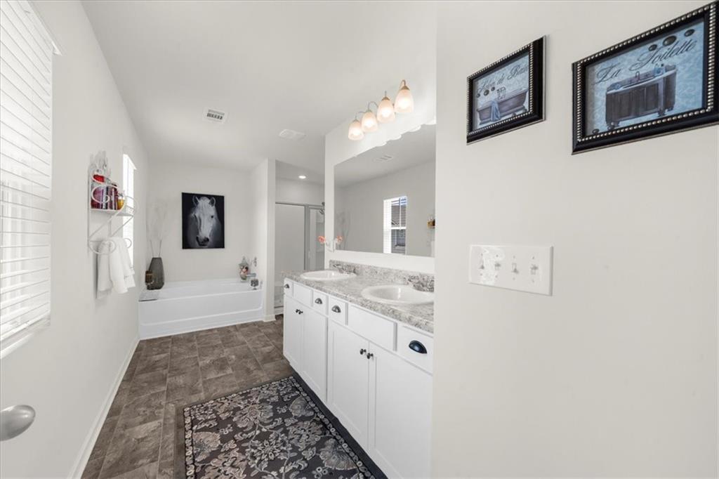 5634 Barberry Avenue