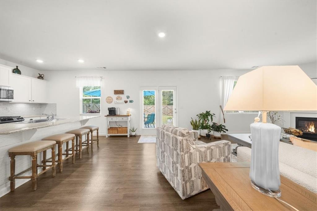 5634 Barberry Avenue