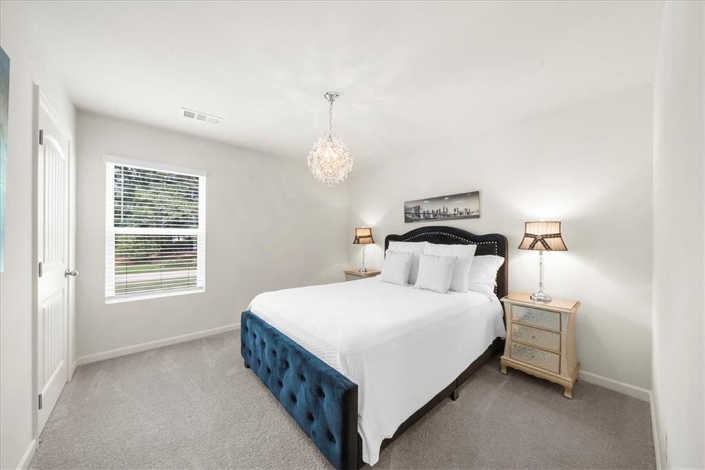 5634 Barberry Avenue