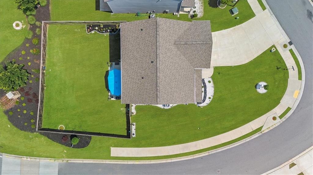 5634 Barberry Avenue