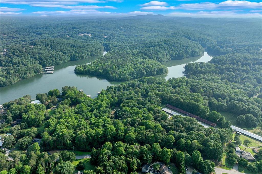 2020 War Hill Park Road