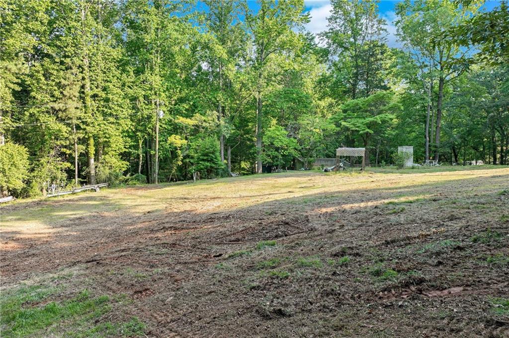 2020 War Hill Park Road