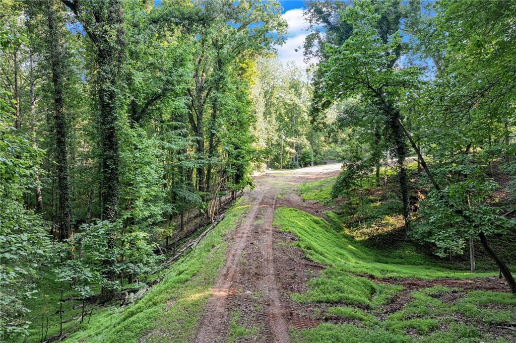 2020 War Hill Park Road