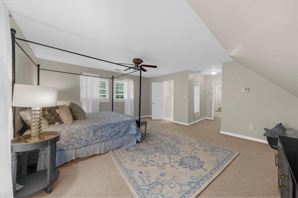 245 W Spalding Drive