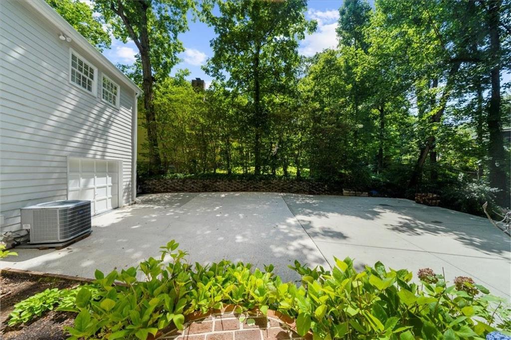245 W Spalding Drive