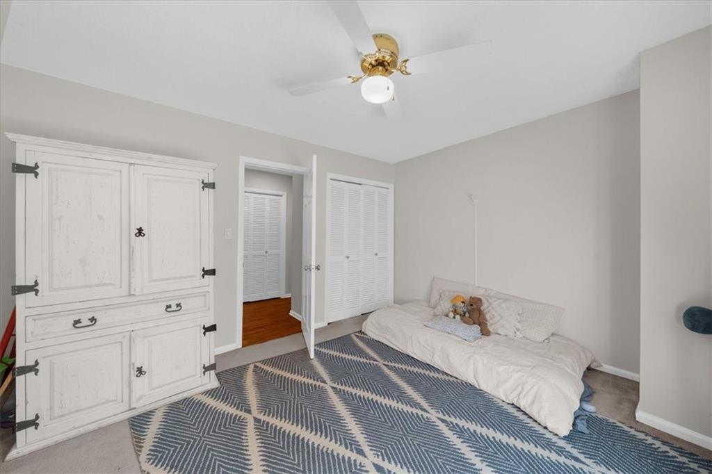 245 W Spalding Drive