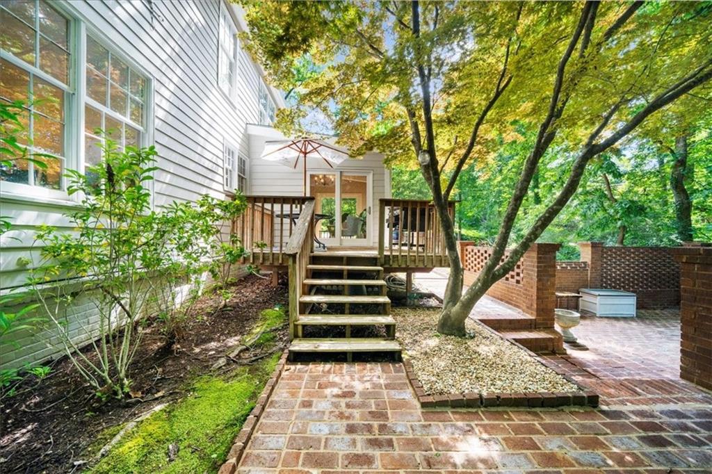 245 W Spalding Drive