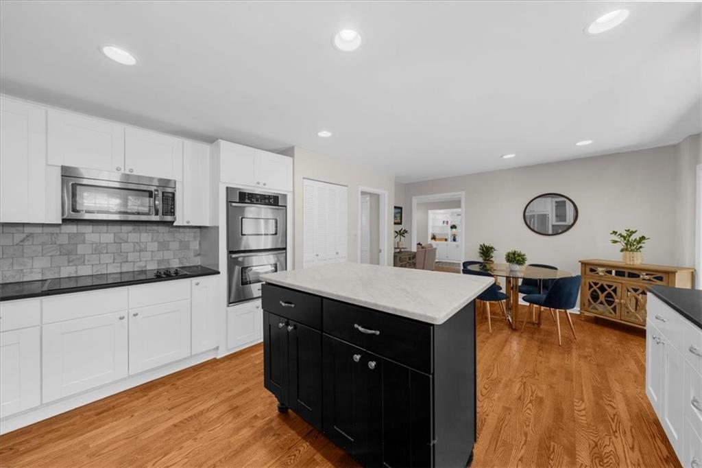 245 W Spalding Drive
