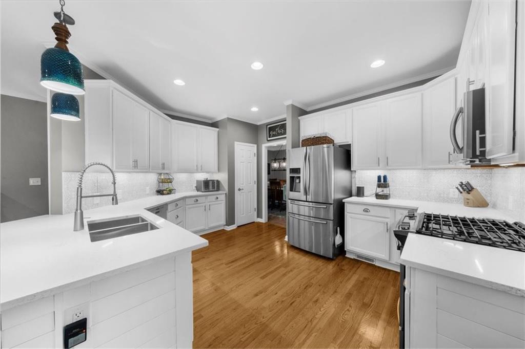 4020 High Gables E