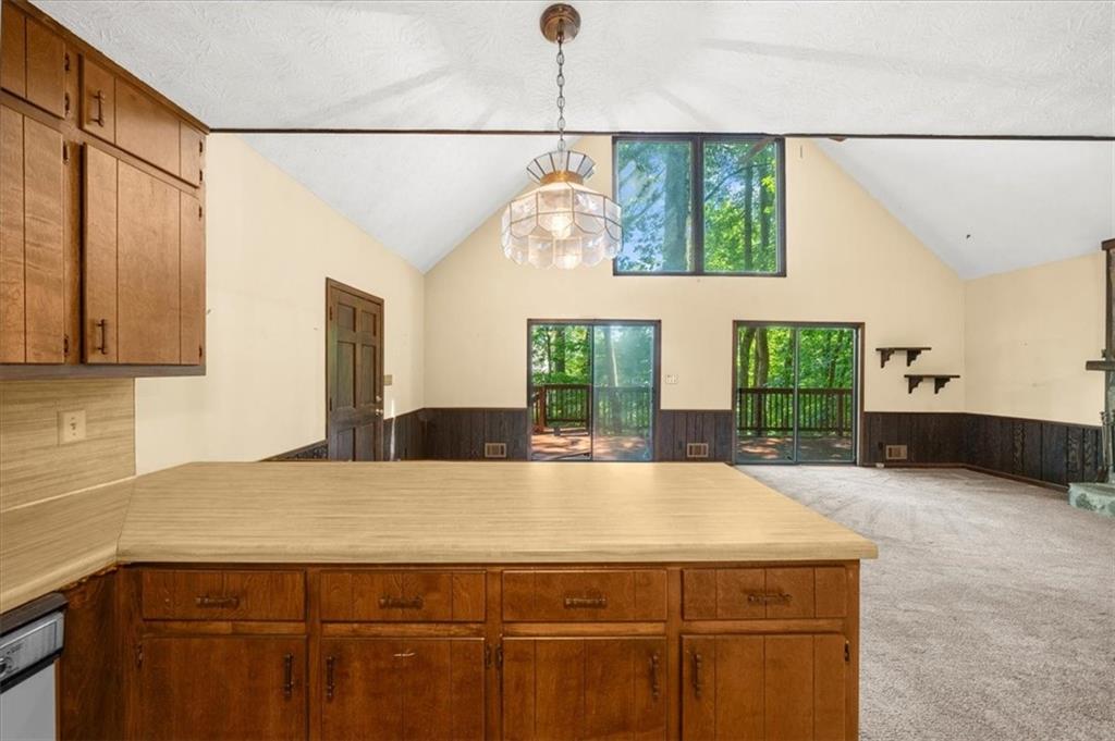 6800 Thunder Trail