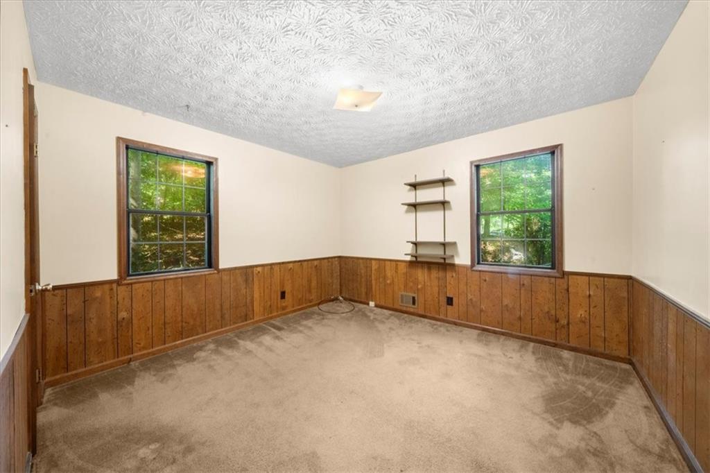 6800 Thunder Trail