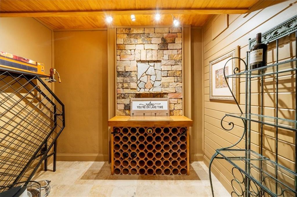 5850 Lake Harbor Trail