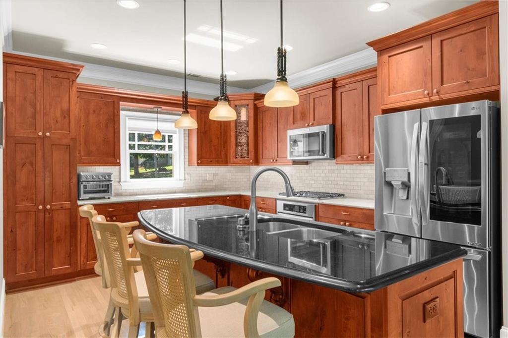 5850 Lake Harbor Trail