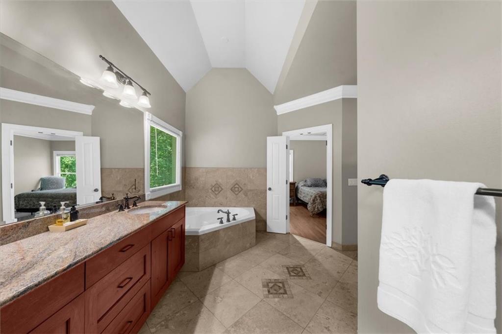 5850 Lake Harbor Trail