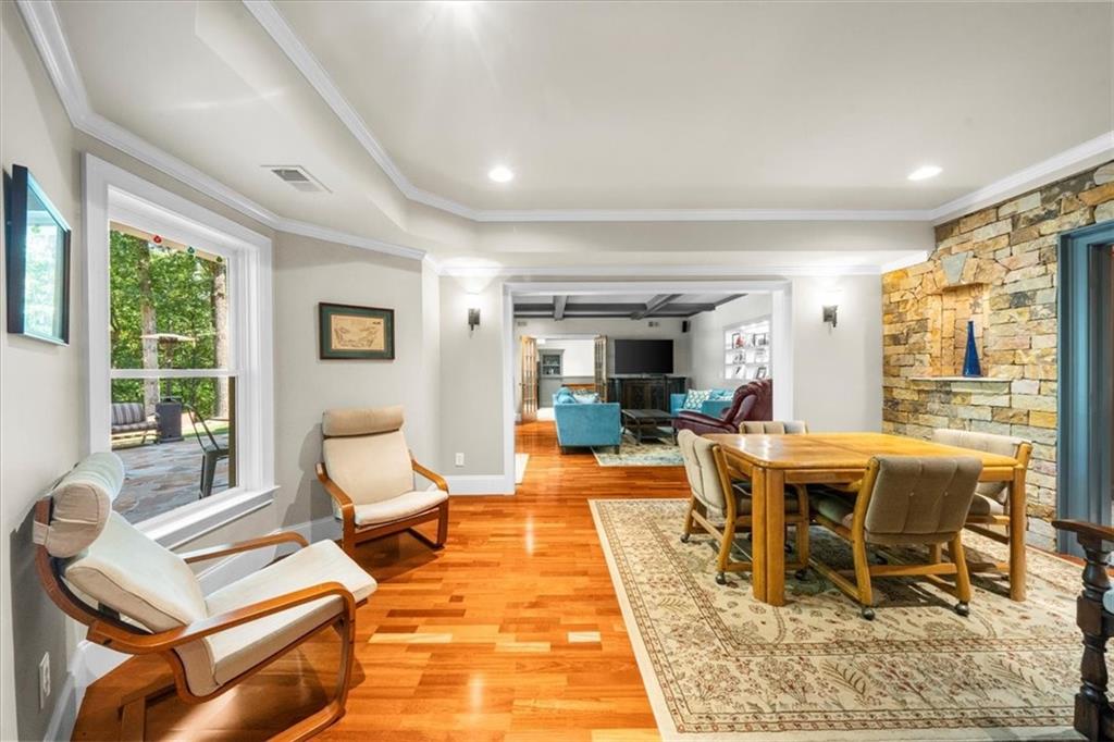 5850 Lake Harbor Trail