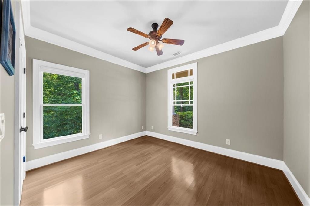 5850 Lake Harbor Trail