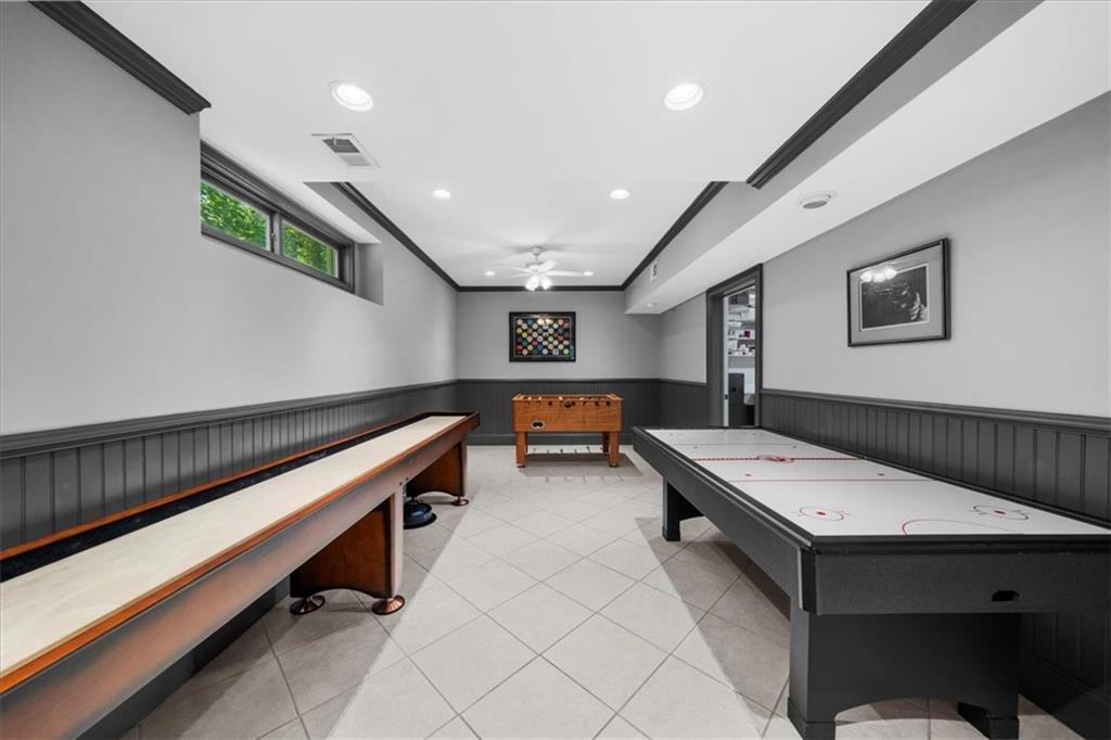 5850 Lake Harbor Trail