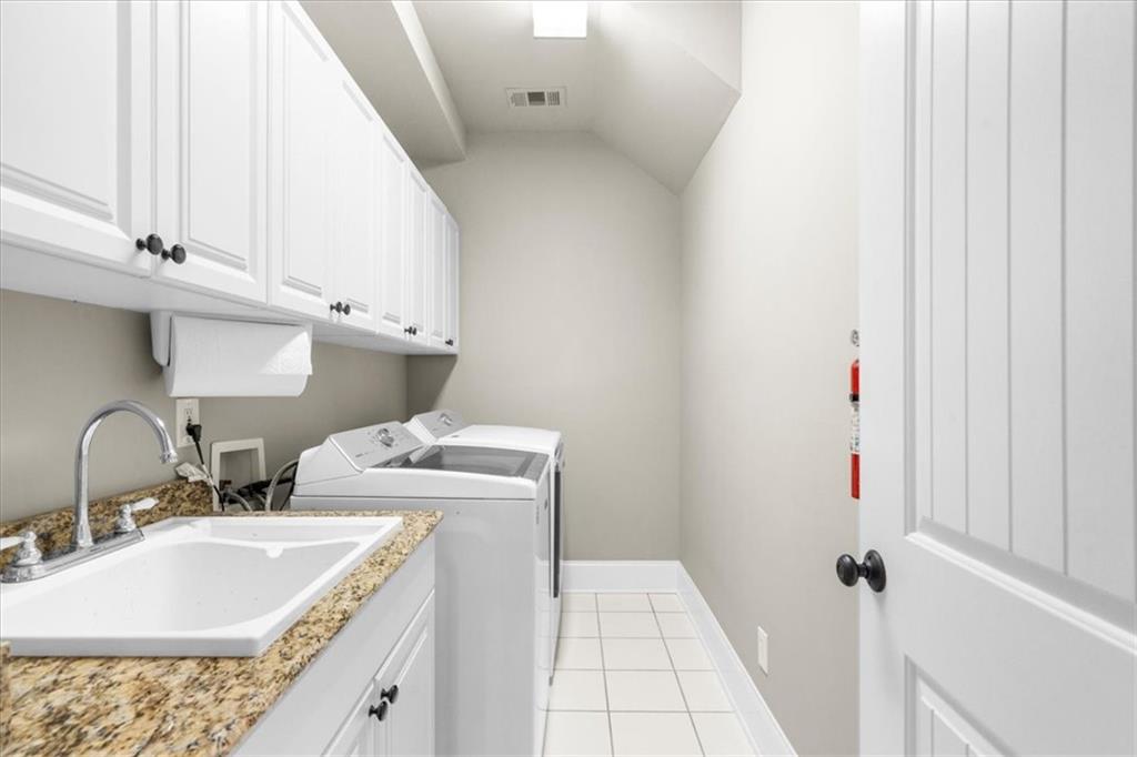 5850 Lake Harbor Trail