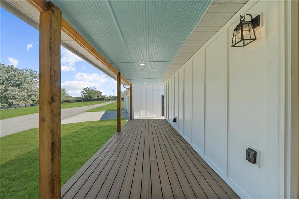 518 Overlook Dr 7.93 acres