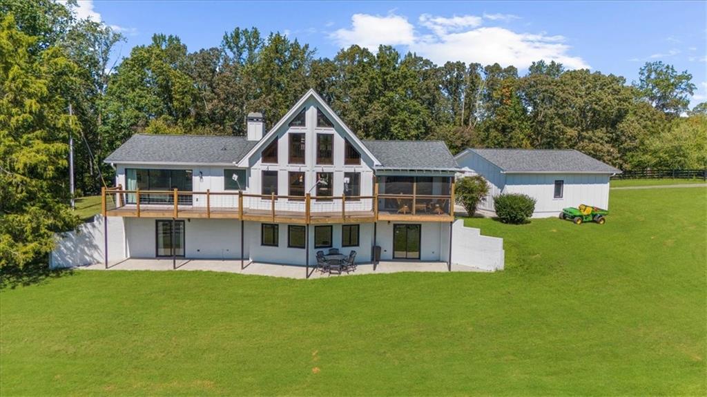 518 Overlook Dr 7.93 acres