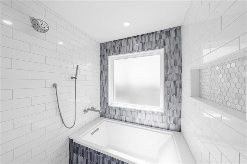 518 Overlook Dr 7.93 acres