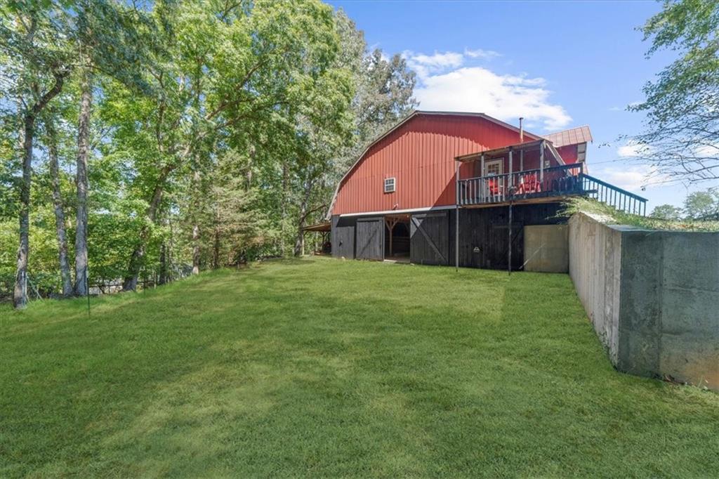 518 Overlook Dr 7.93 acres