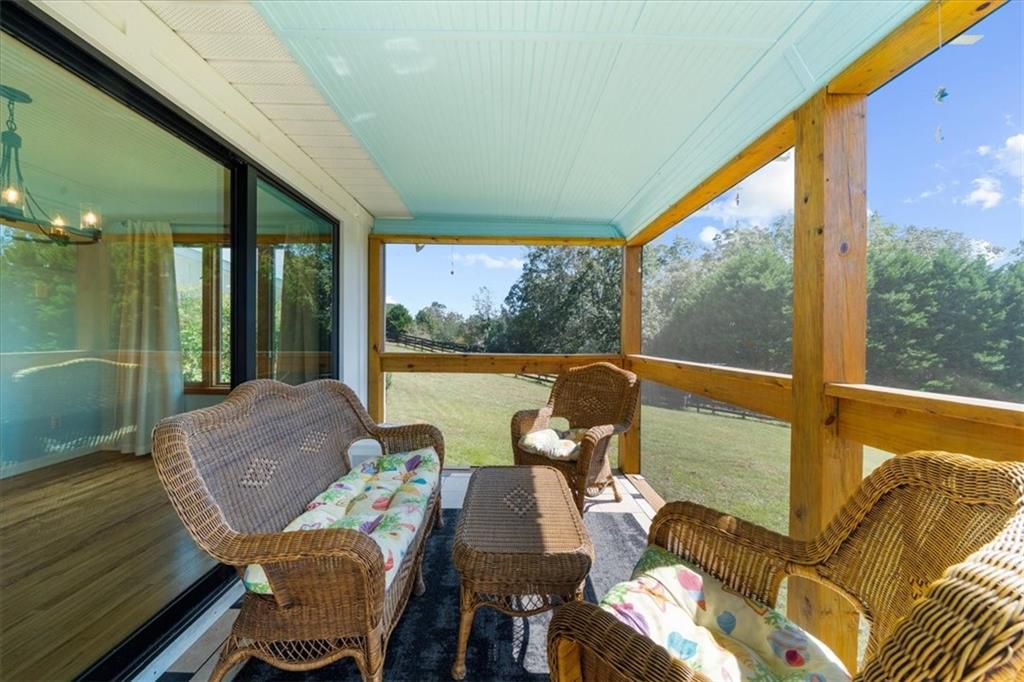 518 Overlook Dr 7.93 acres