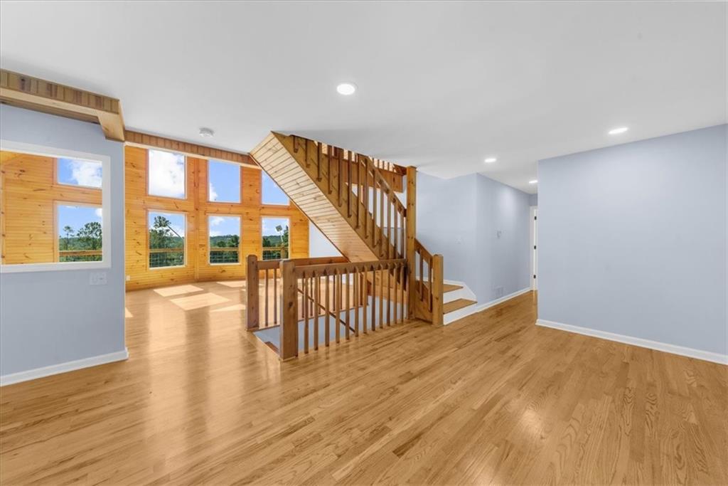 518 Overlook Dr 7.93 acres