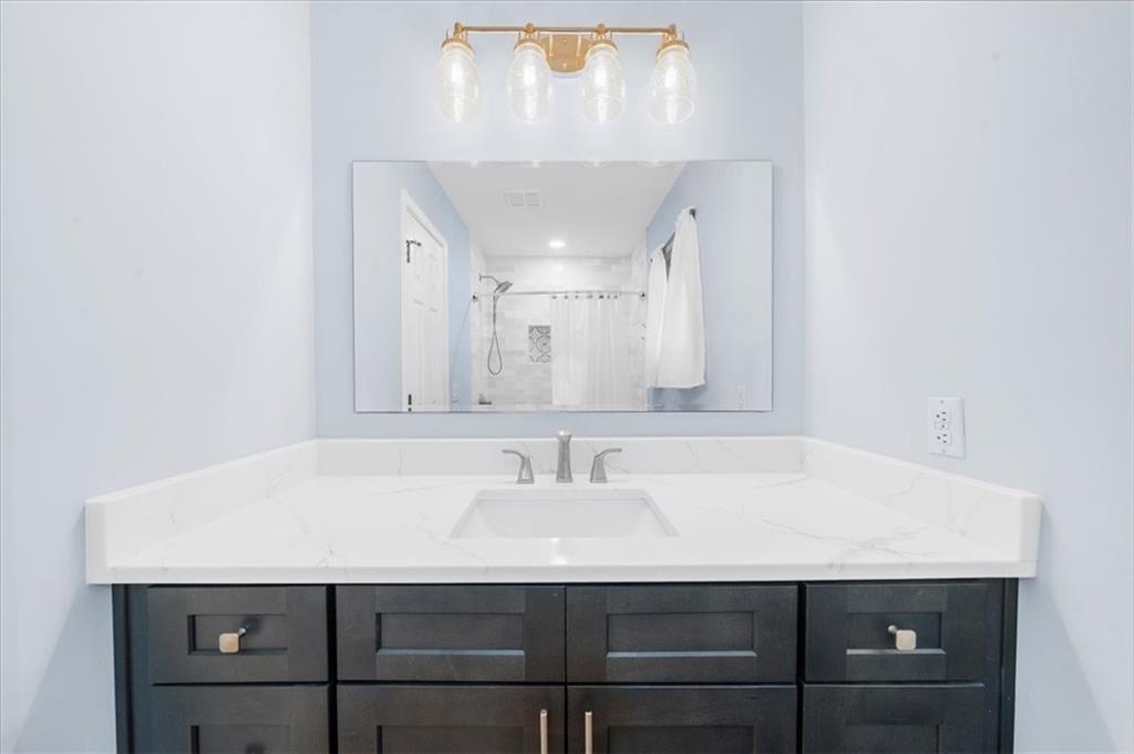 518 Overlook Dr 7.93 acres