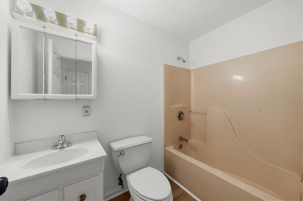 518 Overlook Dr 7.93 acres