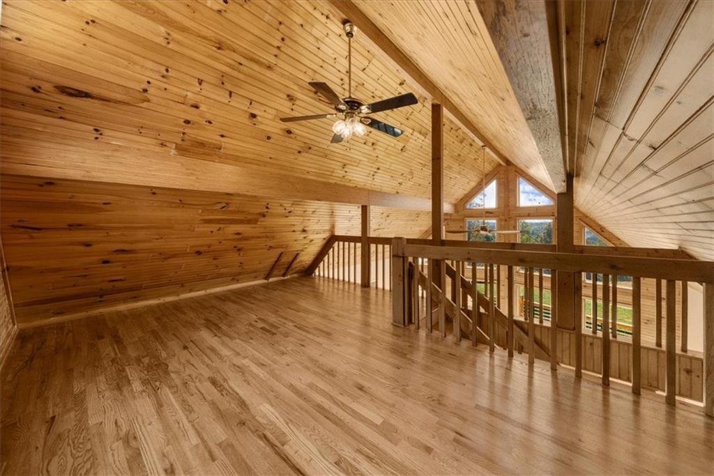 518 Overlook Dr 7.93 acres